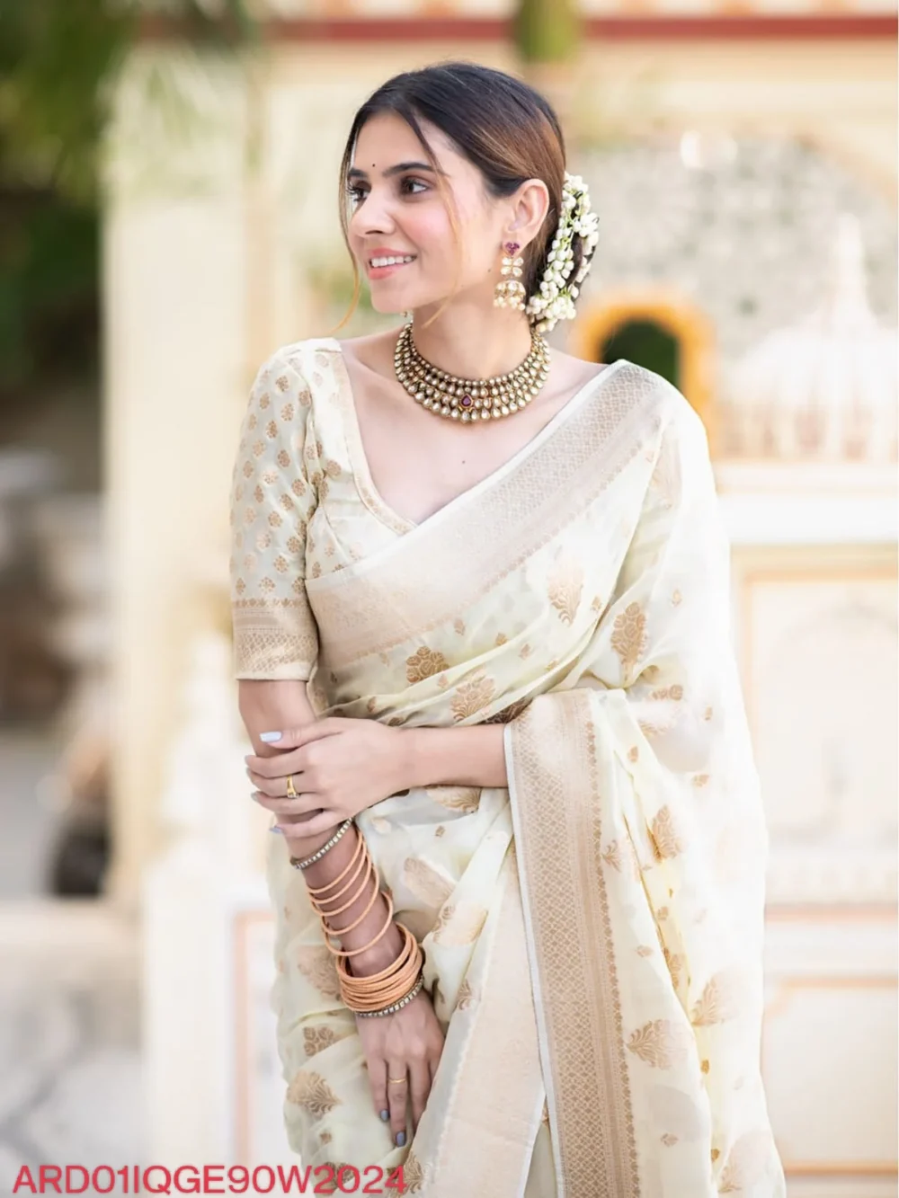 Banarasi Off White Semi Georgette Saree