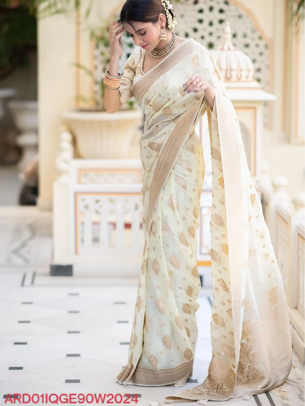Banarasi Off White Semi Georgette Saree